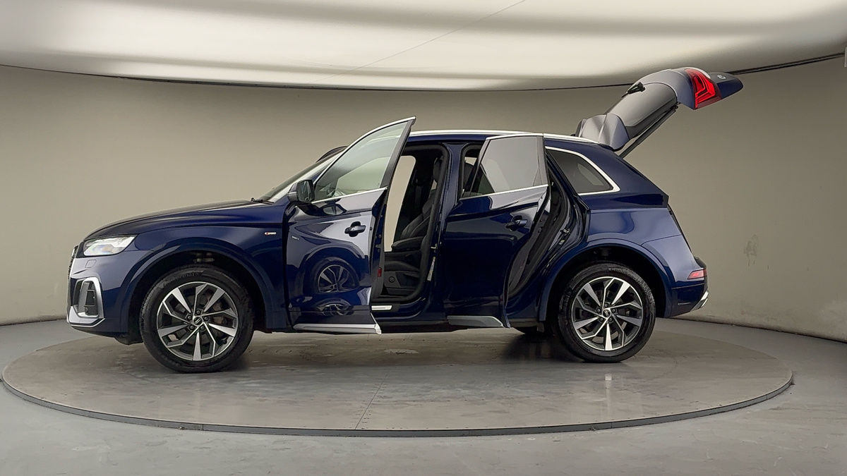 More views of Audi Q5