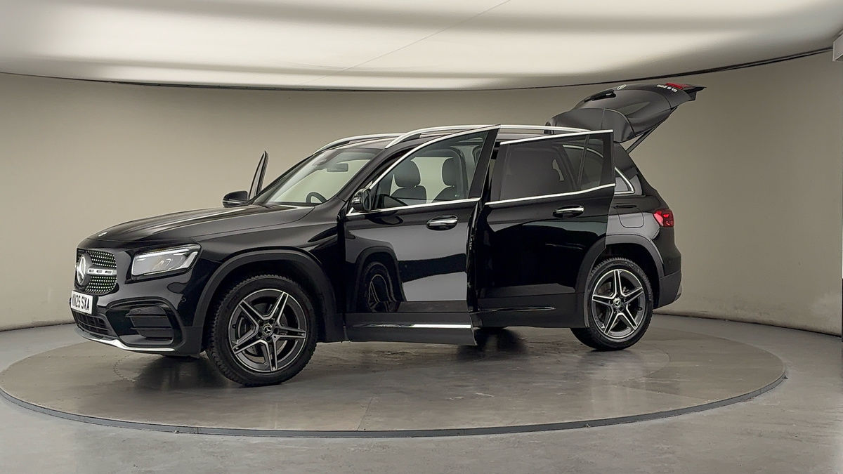 More views of Mercedes-Benz GLB