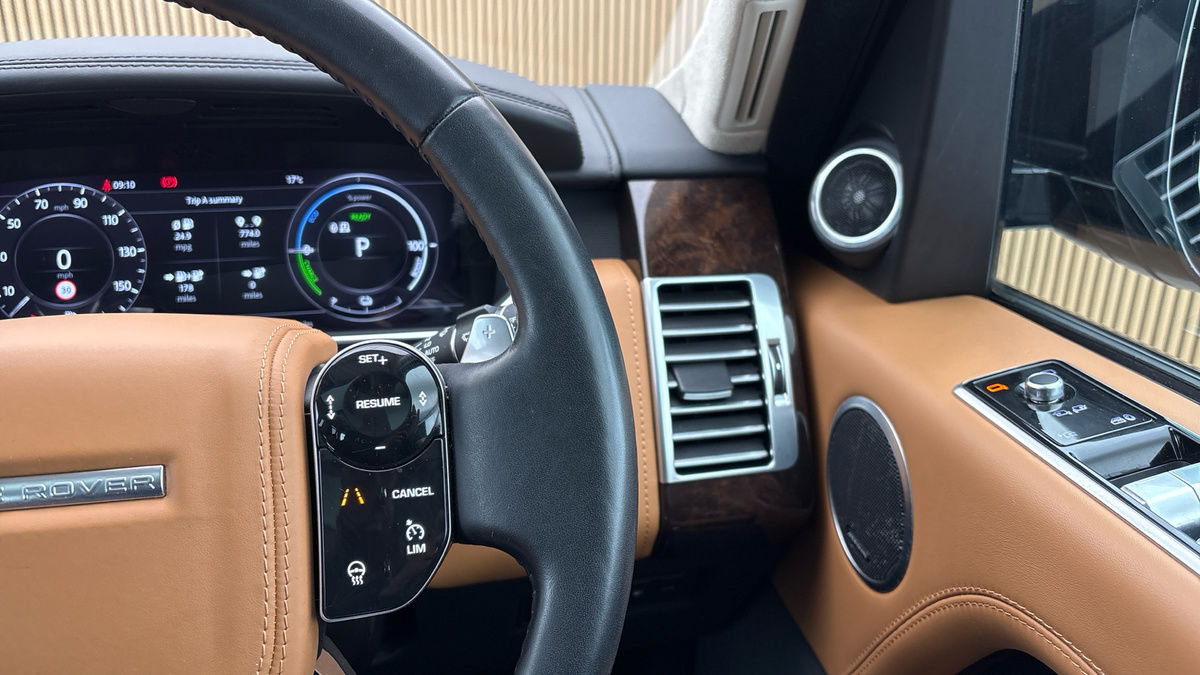 Land Rover Range Rover Image 14