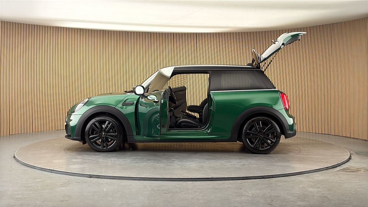 More views of MINI Hatch