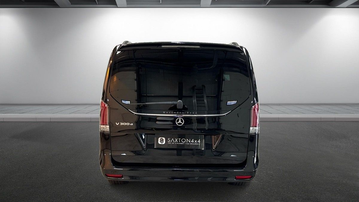 Mercedes-Benz V Class Image 4