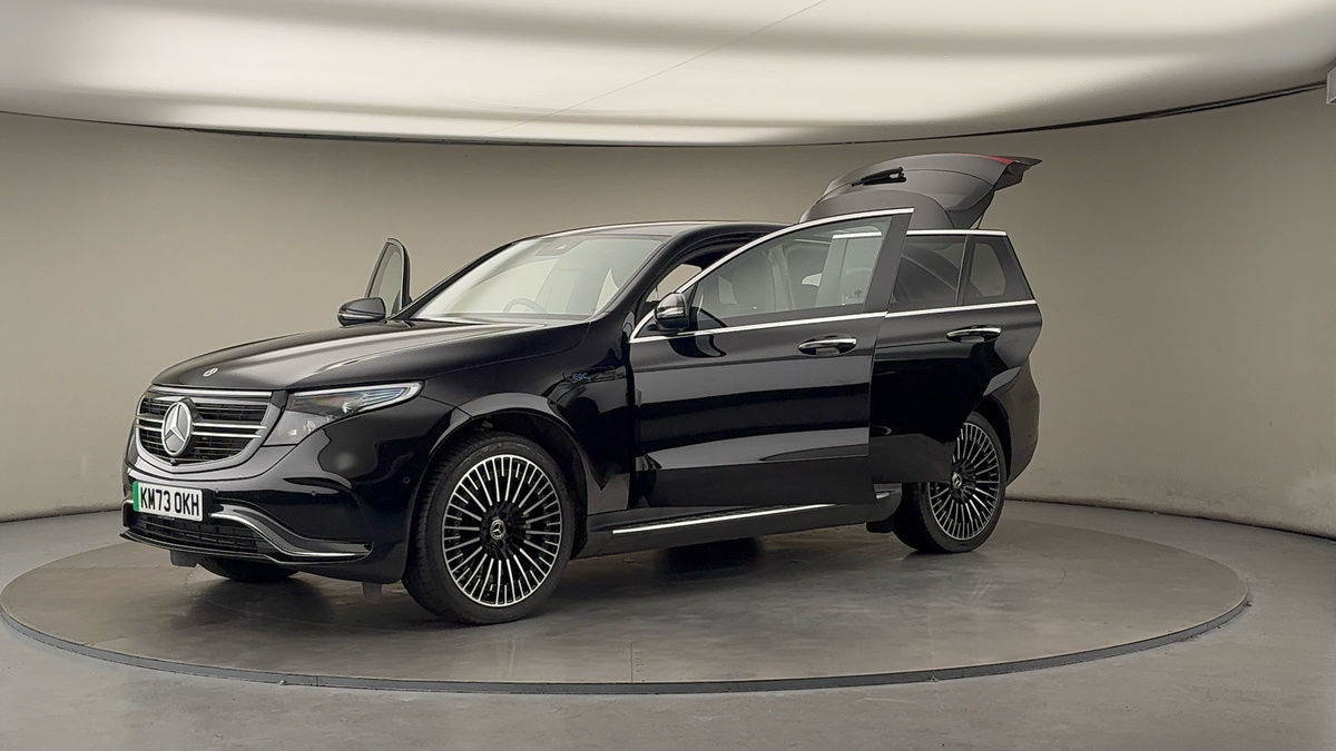 Mercedes-Benz EQC Image 22