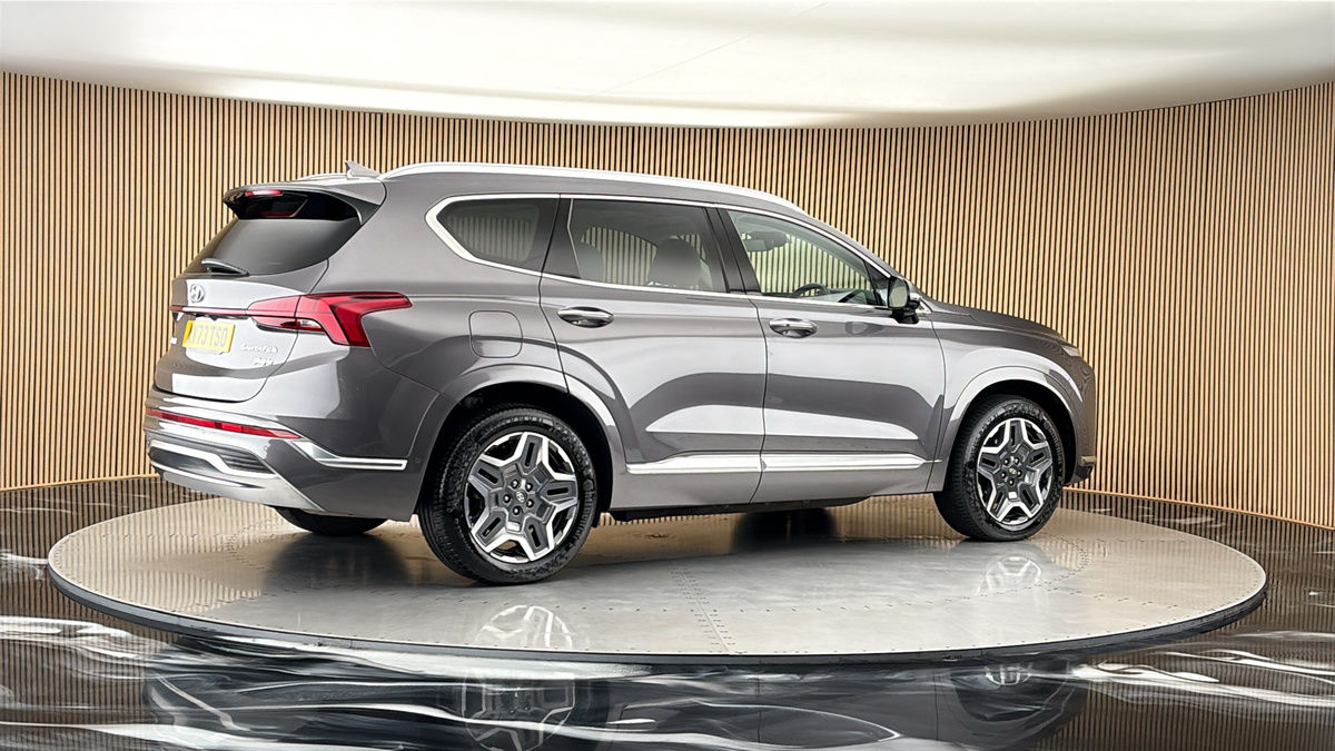 More views of Hyundai Santa Fe