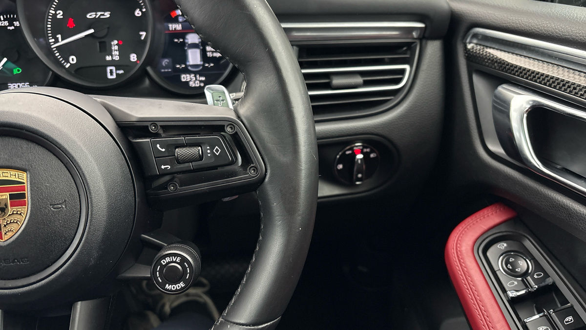 Porsche Macan Image 14