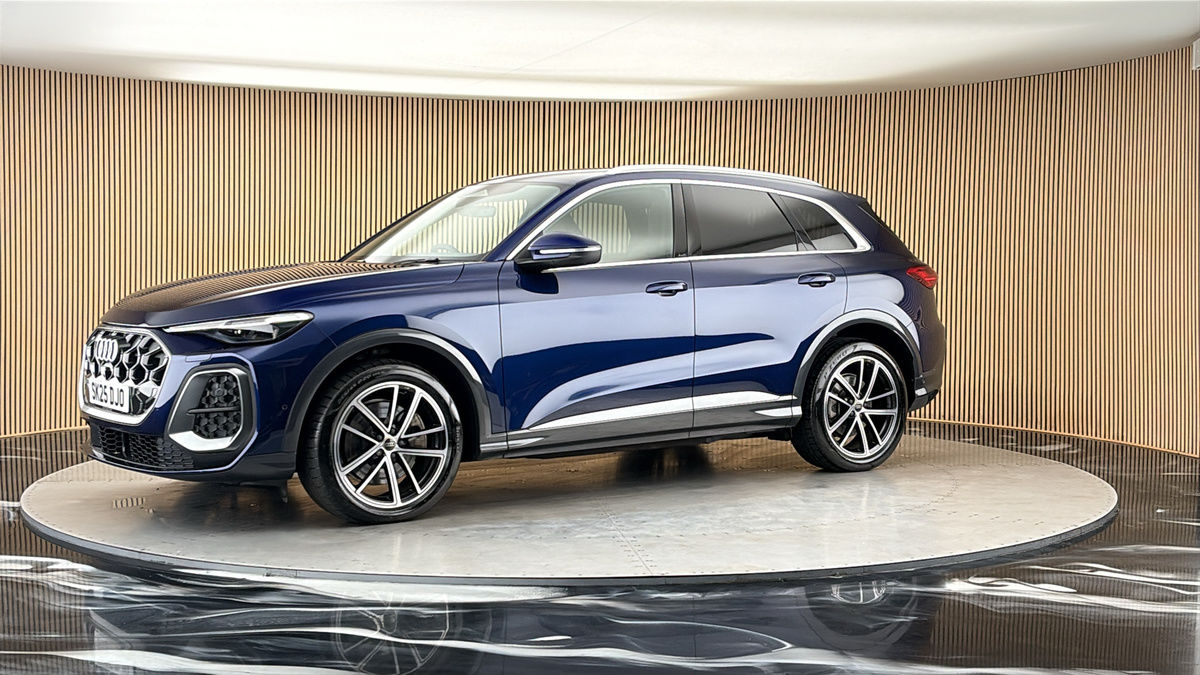 More views of Audi Q5