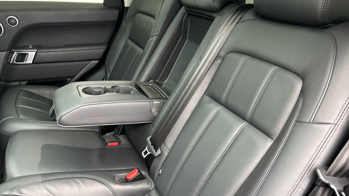 Land Rover Range Rover Sport Image 9