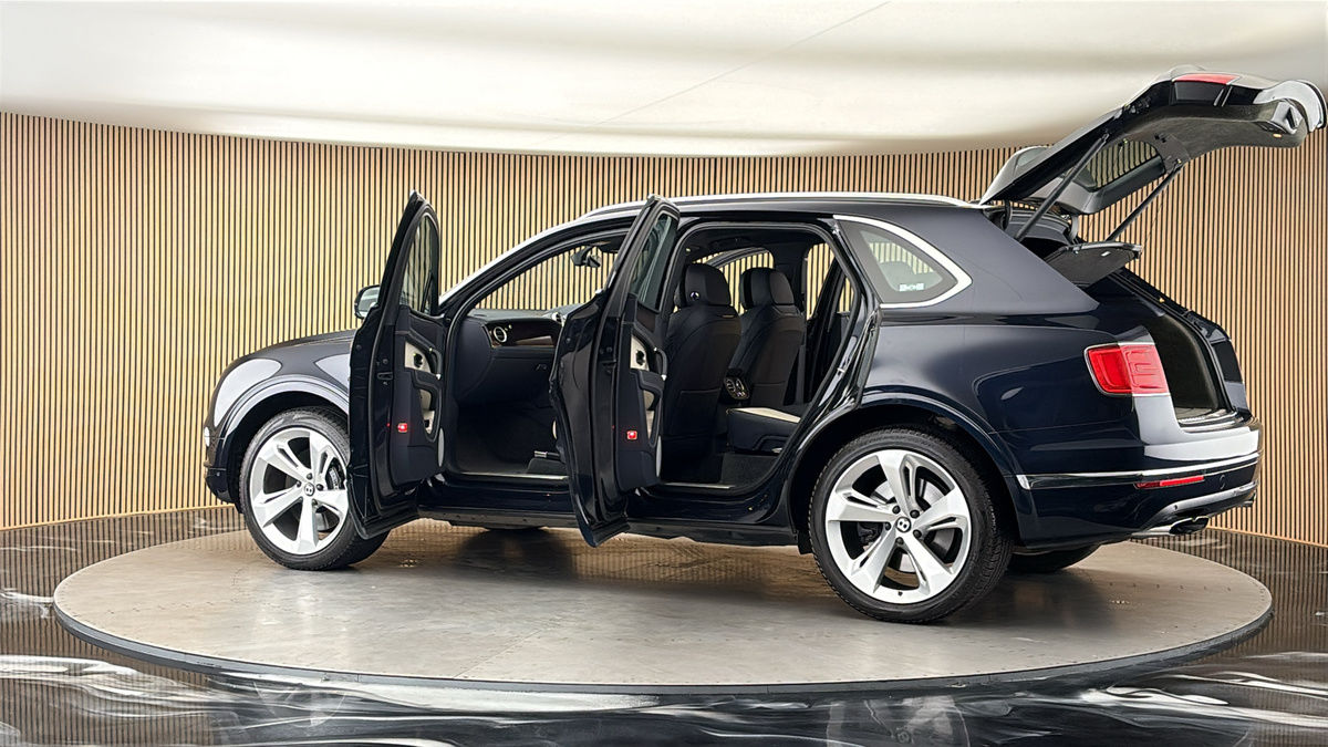 More views of Bentley Bentayga