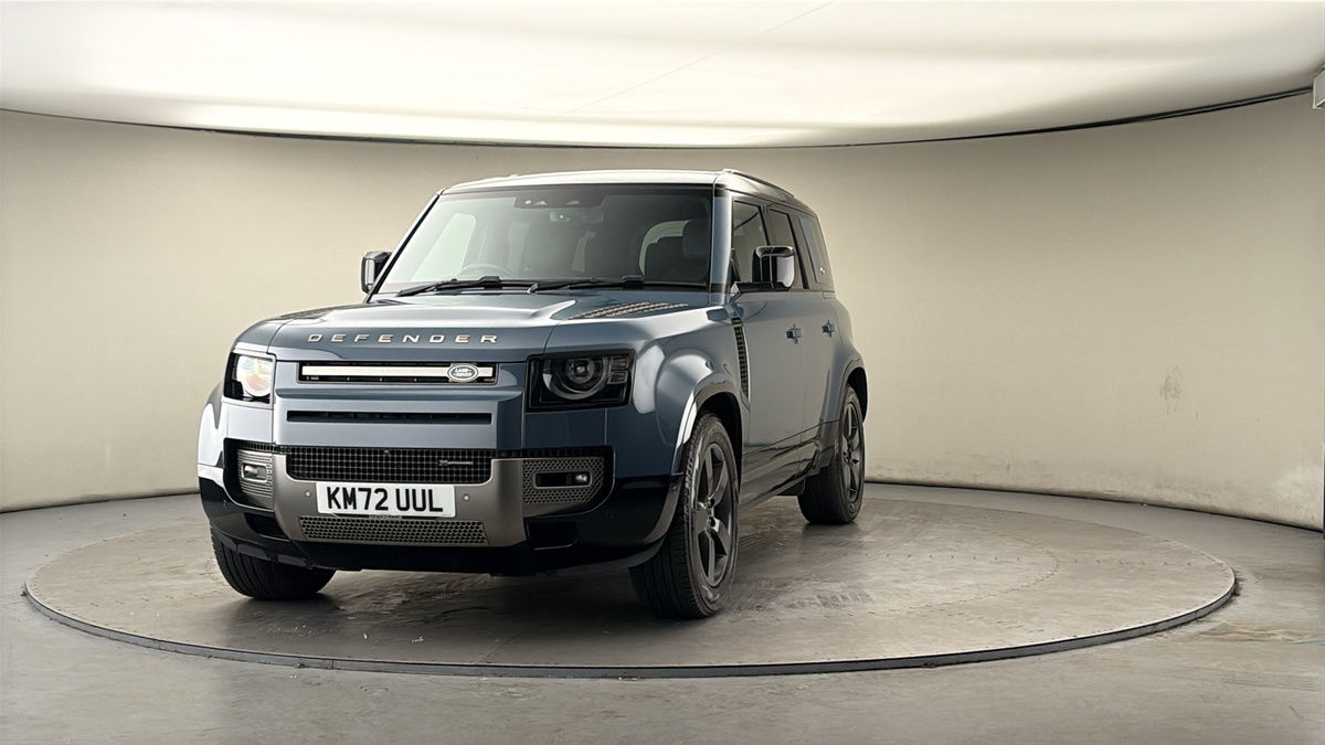 More views of Land Rover Defender 110