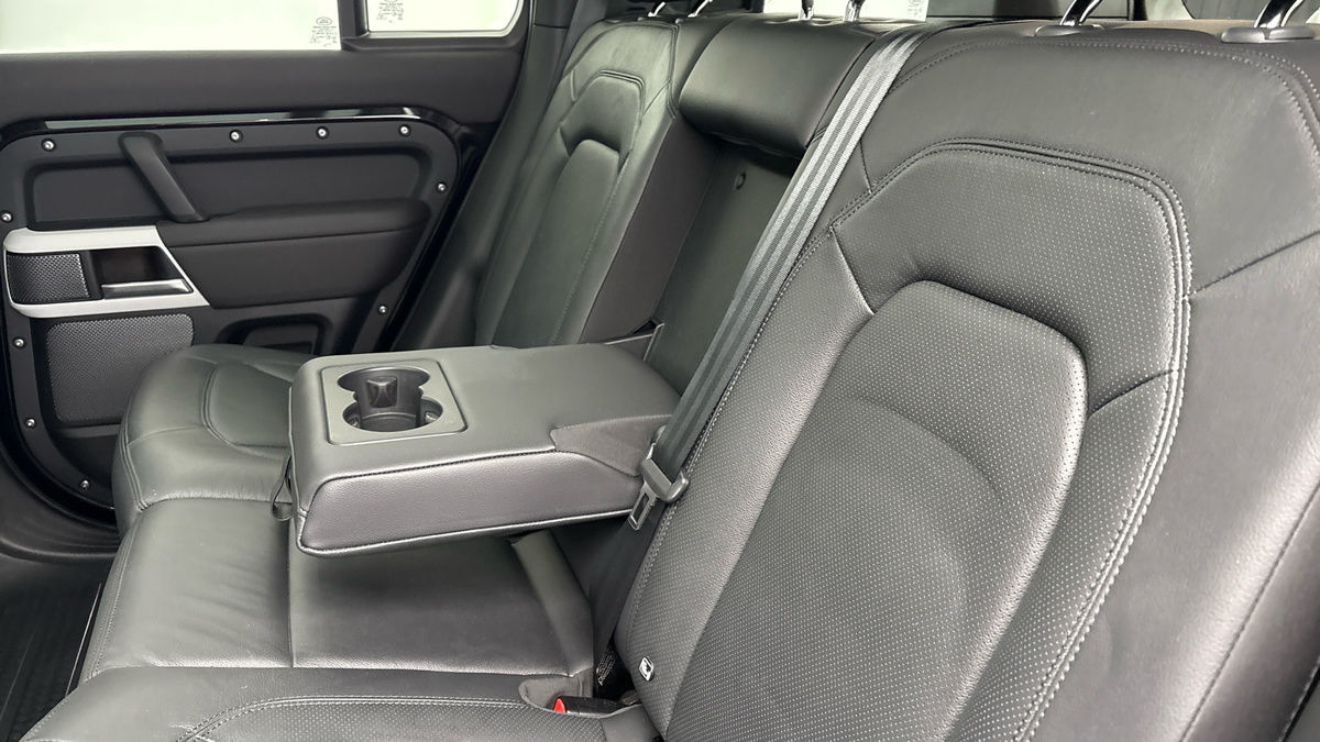 Land Rover Defender 110 Urban Image 9