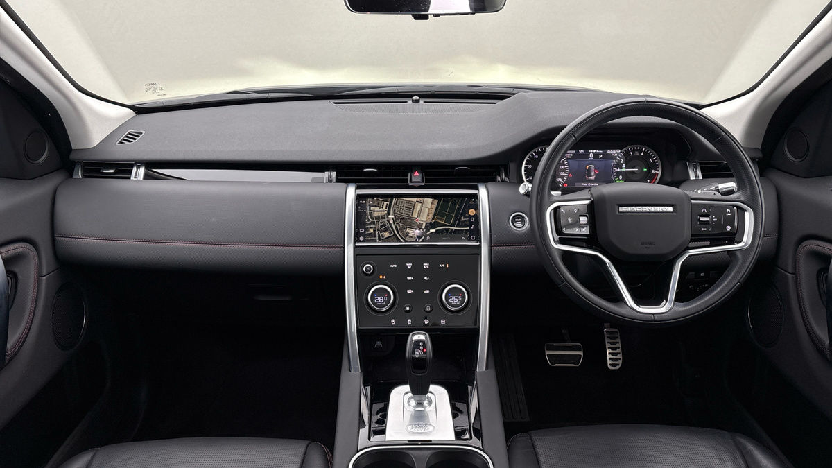 Land Rover Discovery Sport Image 12
