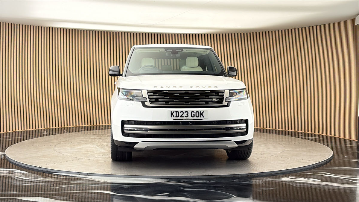 More views of Land Rover Range Rover