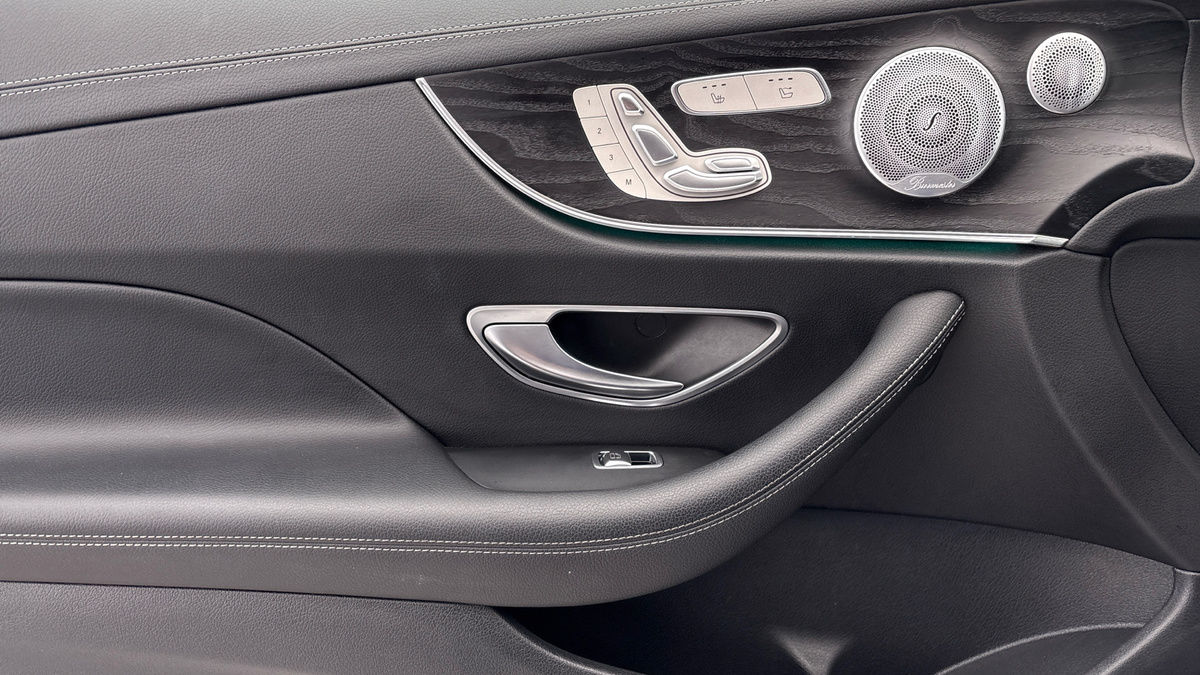 Mercedes-Benz E Class Image 19