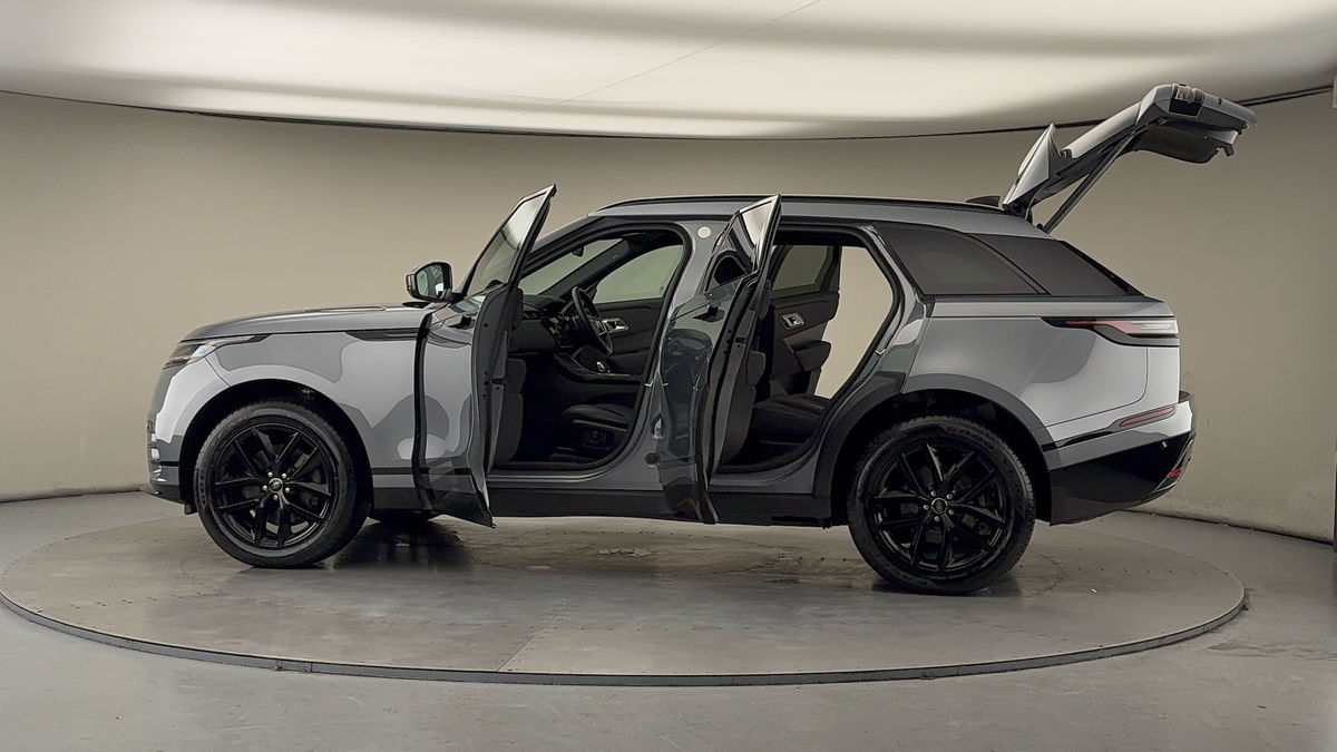 More views of Land Rover Range Rover Velar