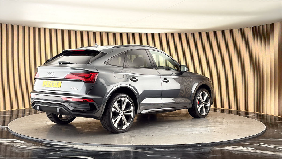 More views of Audi Q5