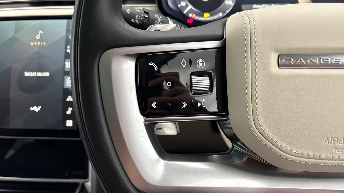 Land Rover Range Rover Image 13