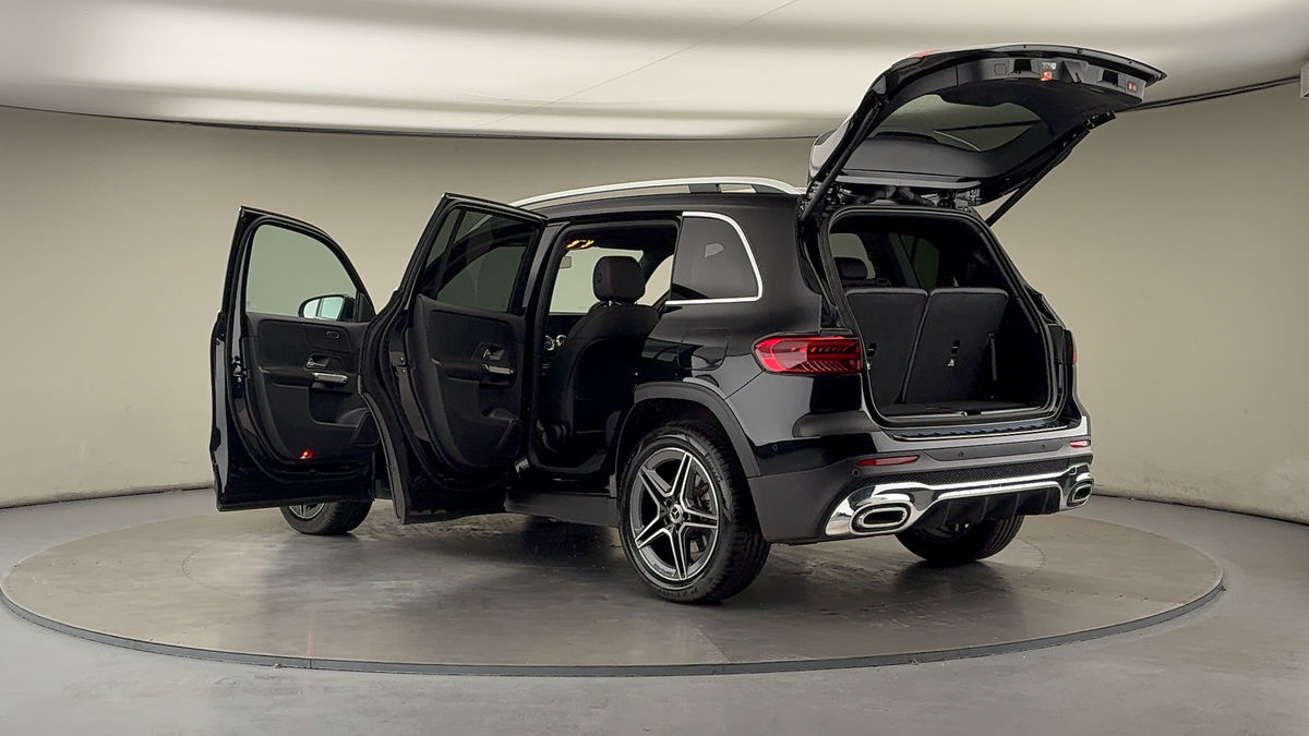 More views of Mercedes-Benz GLB