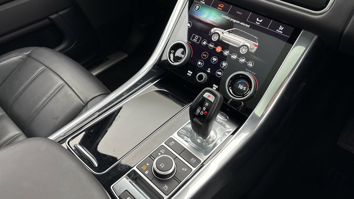 Land Rover Range Rover Sport Image 18