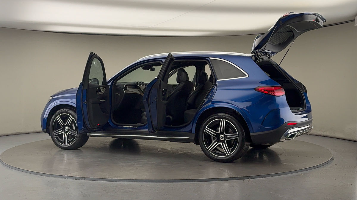 More views of Mercedes-Benz GLC