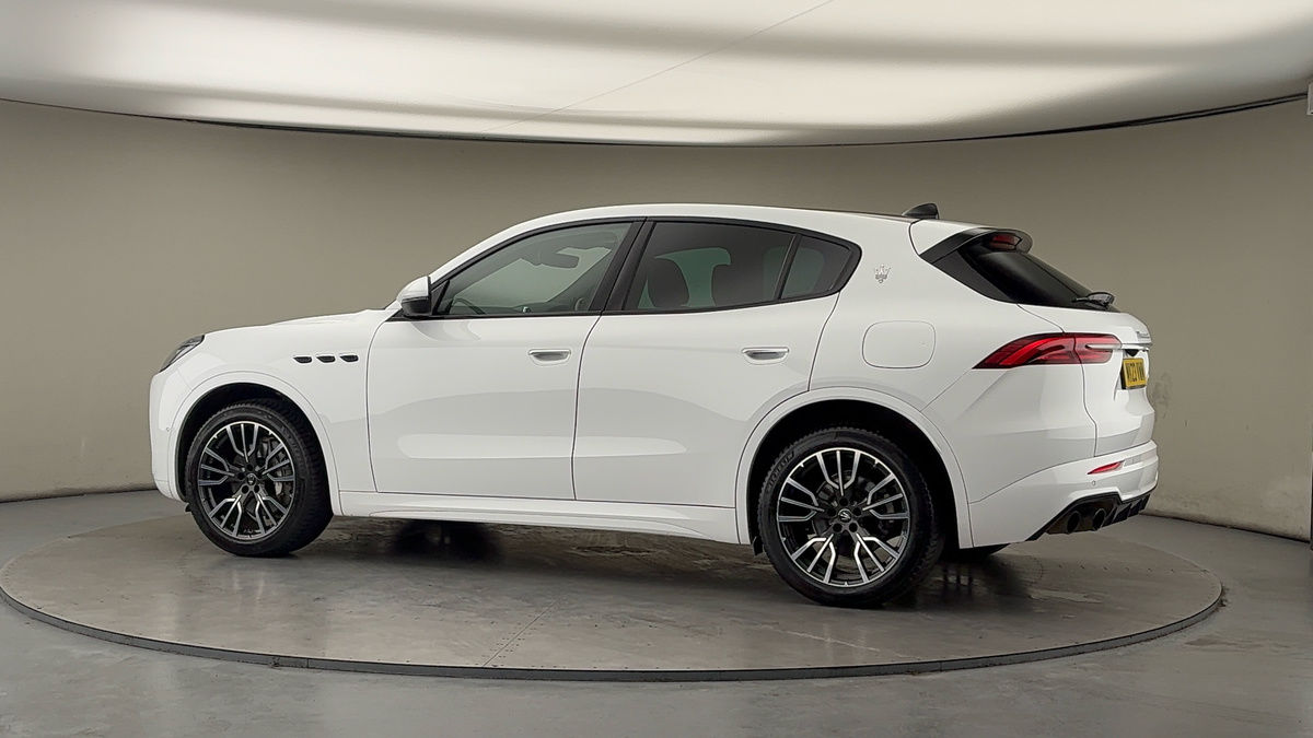 More views of Maserati Grecale