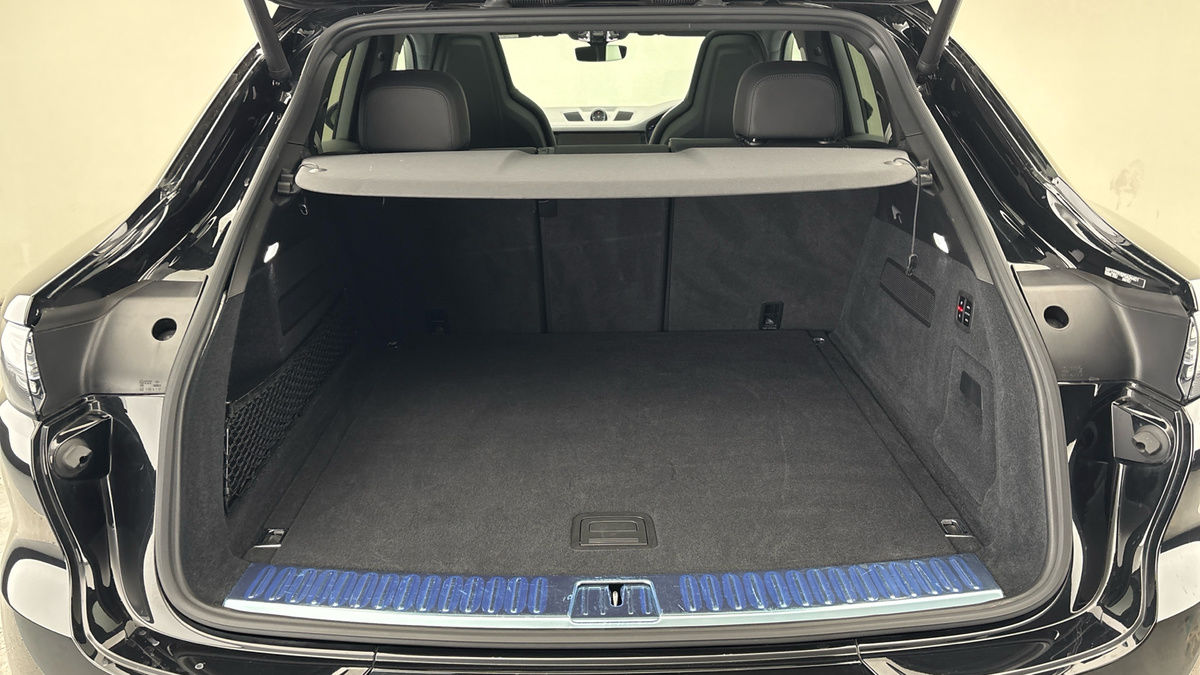 Porsche Cayenne Image 11