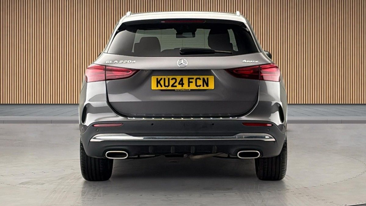 Mercedes-Benz GLA Image 4