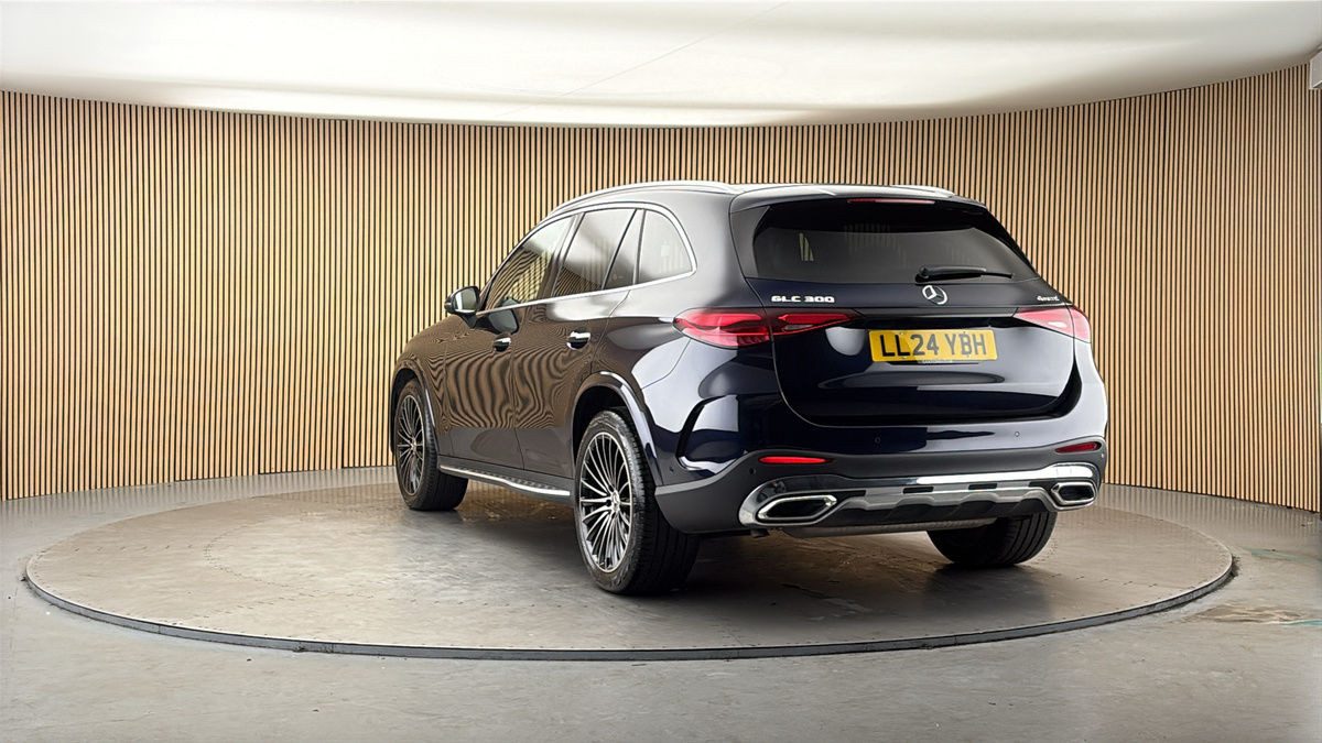 More views of Mercedes-Benz GLC