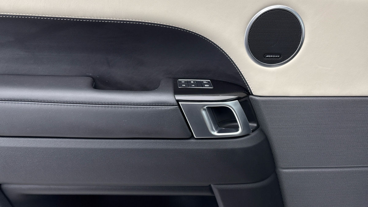 Land Rover Range Rover Sport Image 19