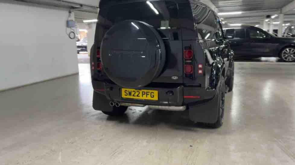 More views of Land Rover Defender 90