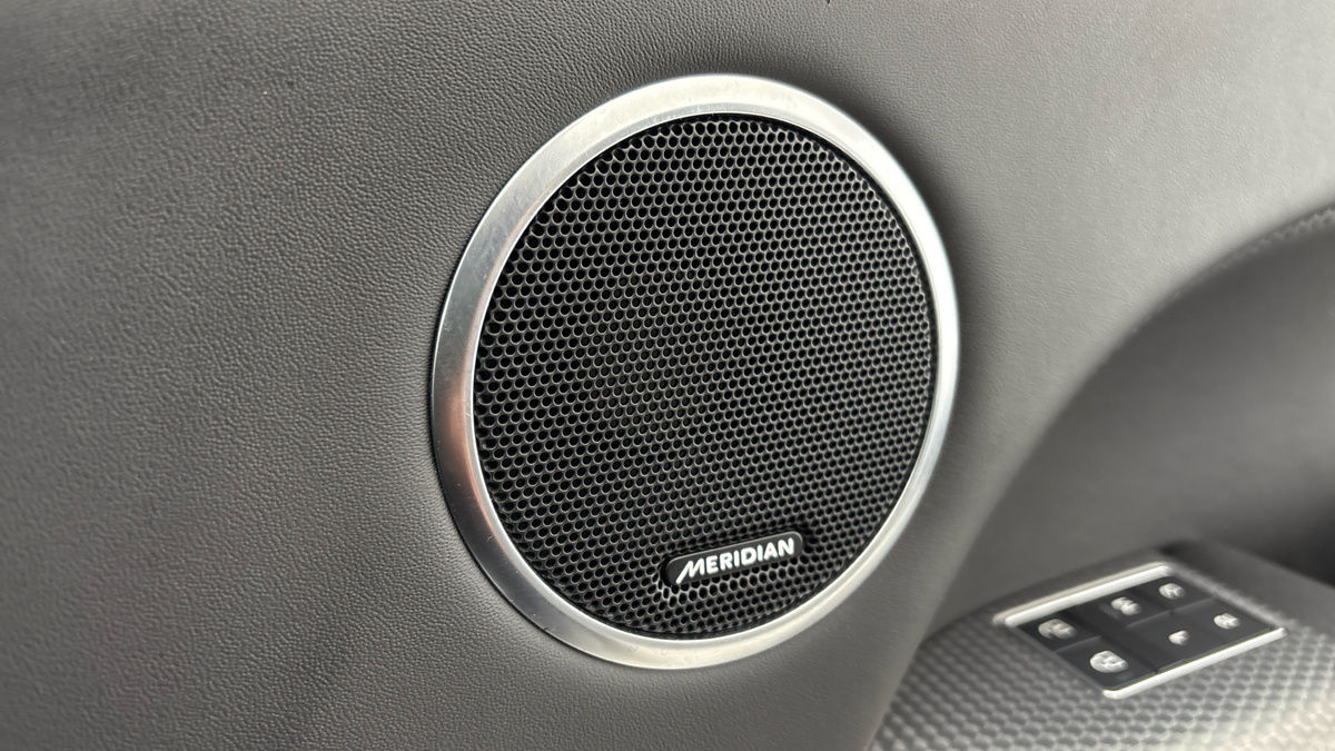 Land Rover Range Rover Sport Image 25