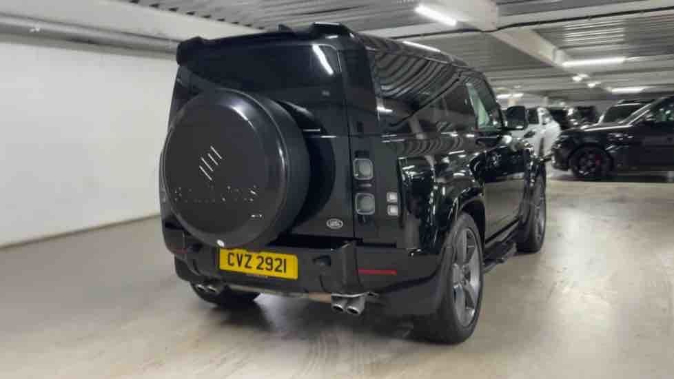 More views of Land Rover Defender 90