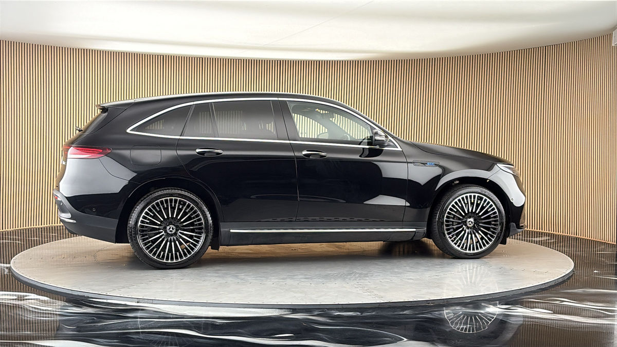 More views of Mercedes-Benz EQC