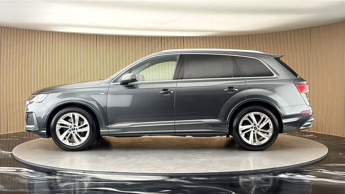 Audi Q7 Image 15