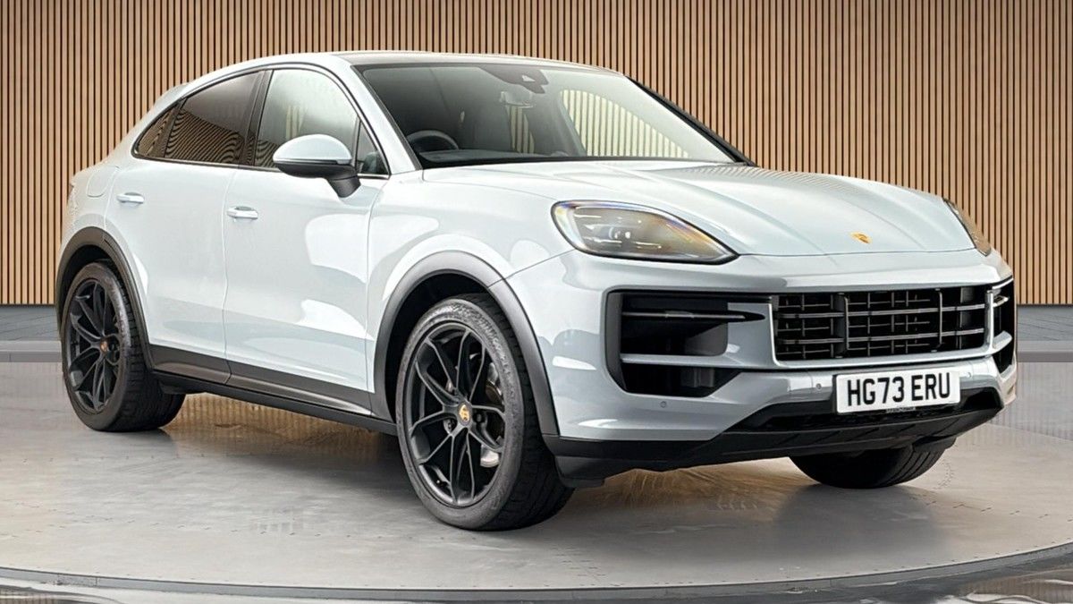 Porsche Cayenne Sticky Header Image