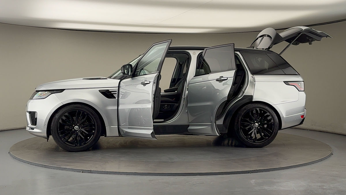 More views of Land Rover Range Rover Sport