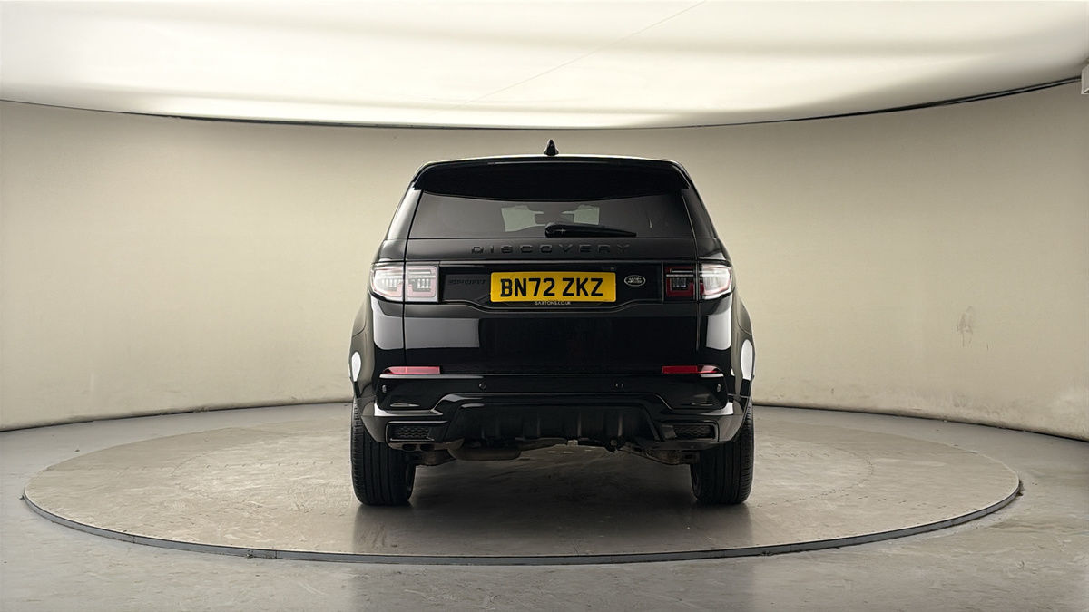Land Rover Discovery Sport Image 4