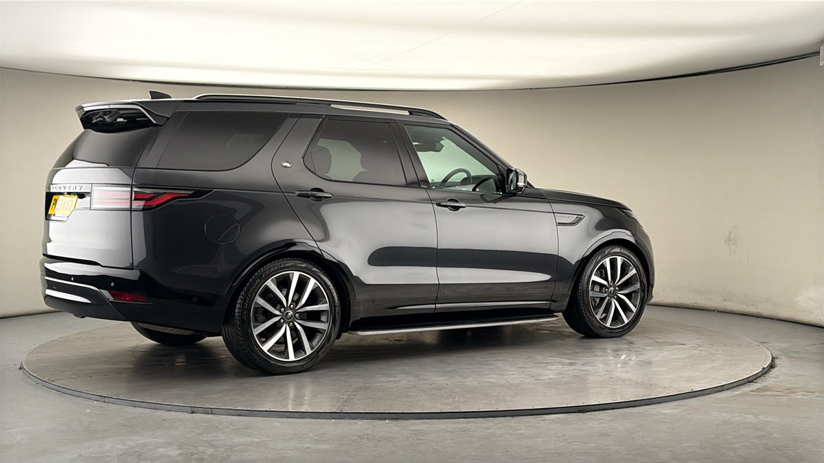 More views of Land Rover Discovery