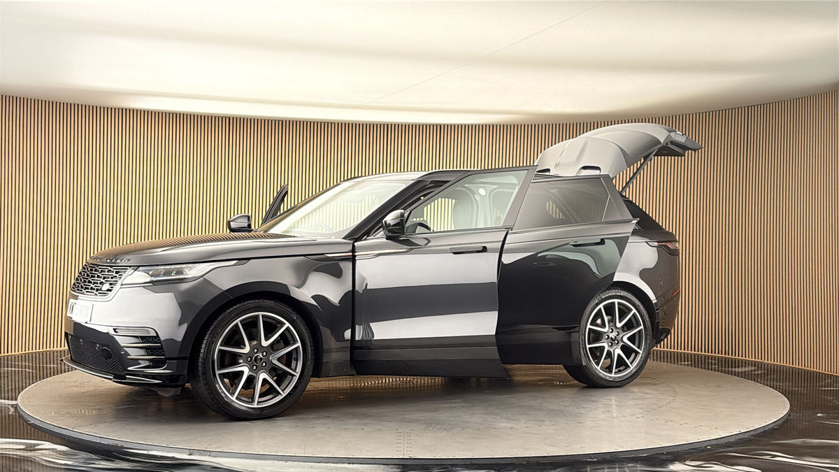 More views of Land Rover Range Rover Velar