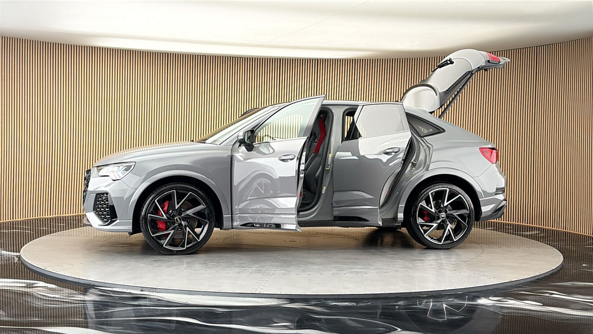 More views of Audi RS Q3