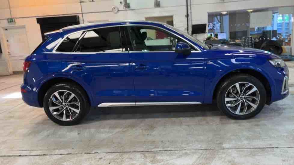 More views of Audi Q5