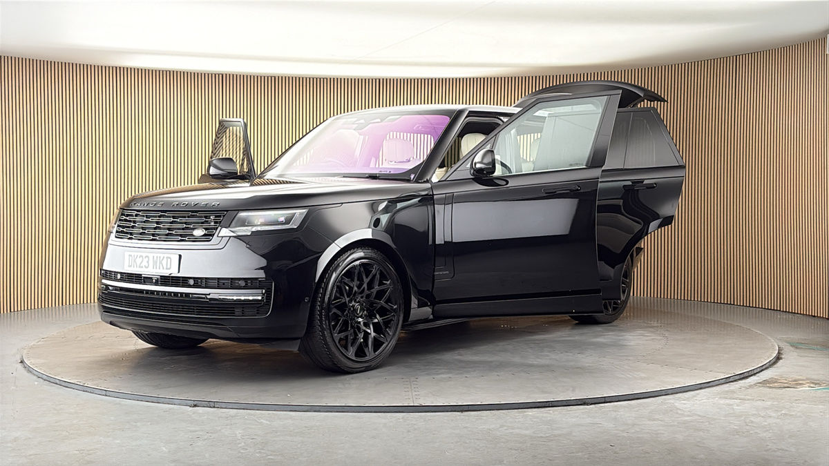 More views of Land Rover Range Rover