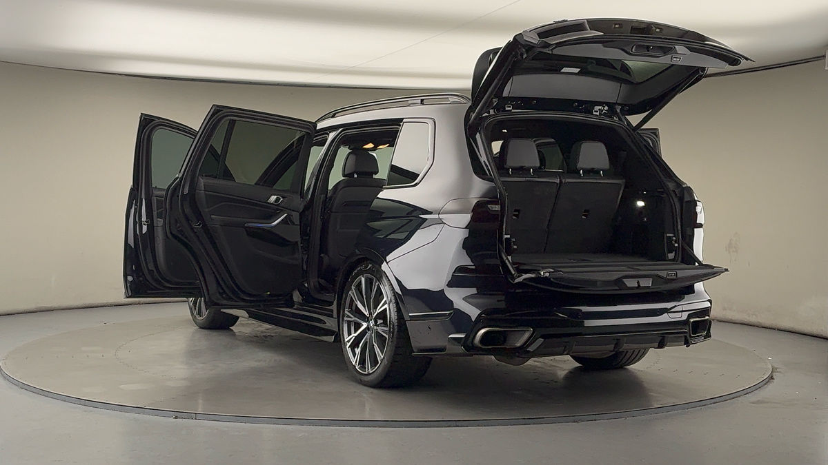 BMW X7 Image 23