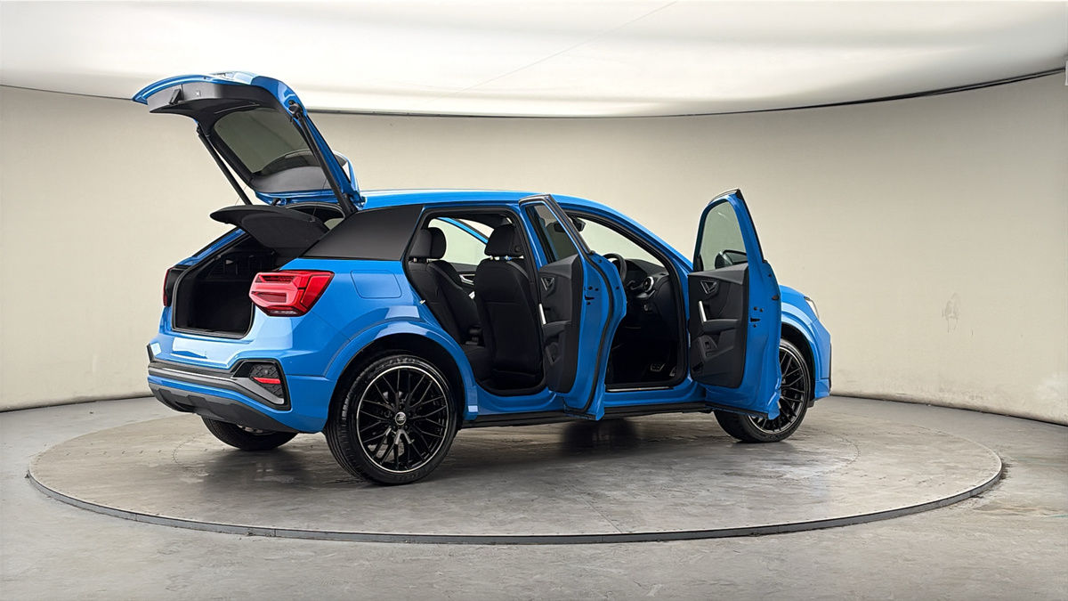 More views of Audi Q2