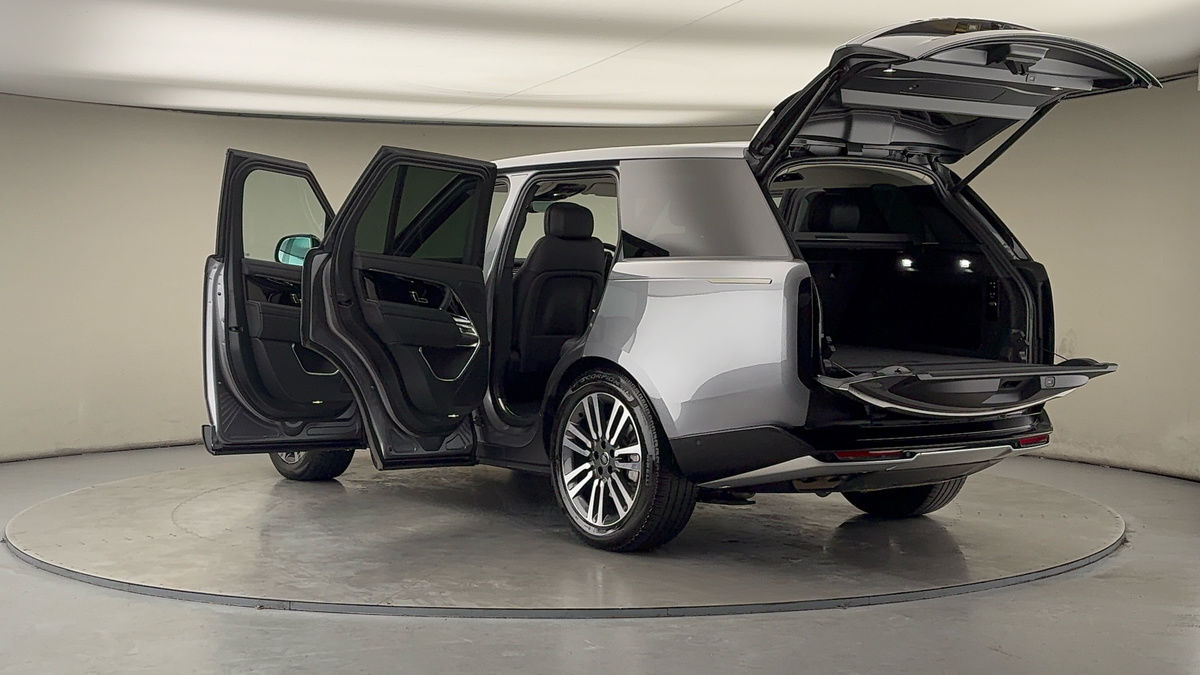 More views of Land Rover Range Rover