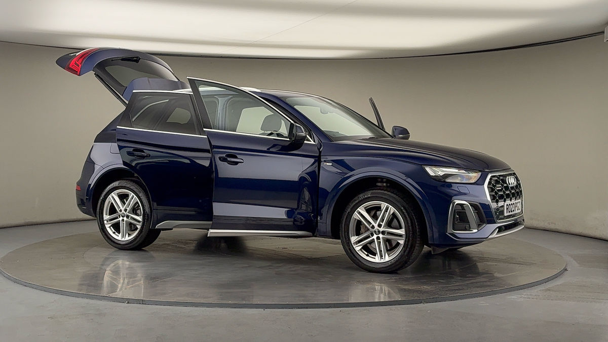 More views of Audi Q5
