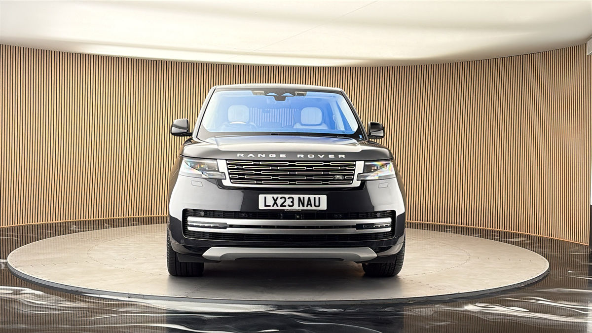 More views of Land Rover Range Rover