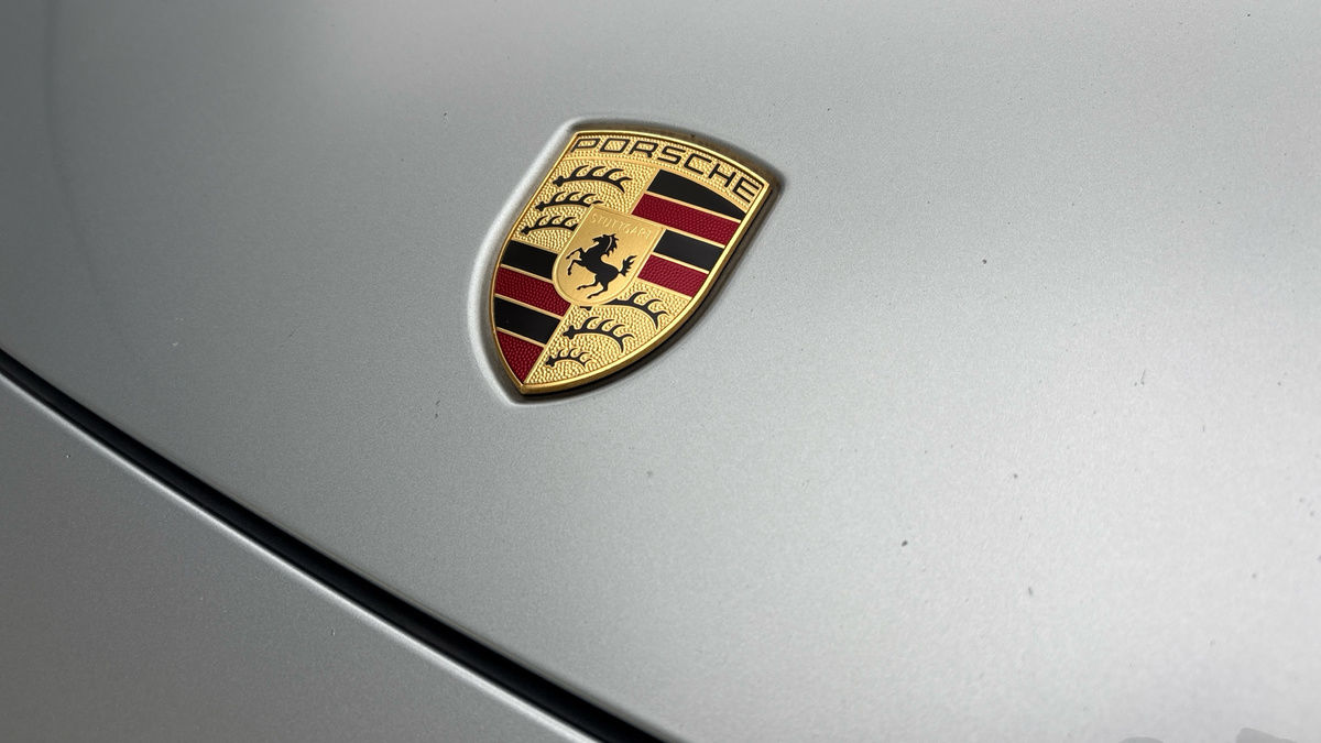 Porsche Cayenne Image 24