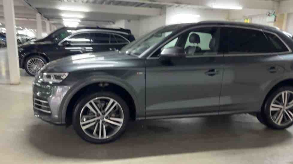 More views of Audi Q5