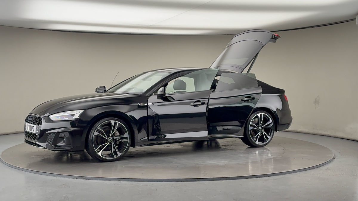 More views of Audi A5