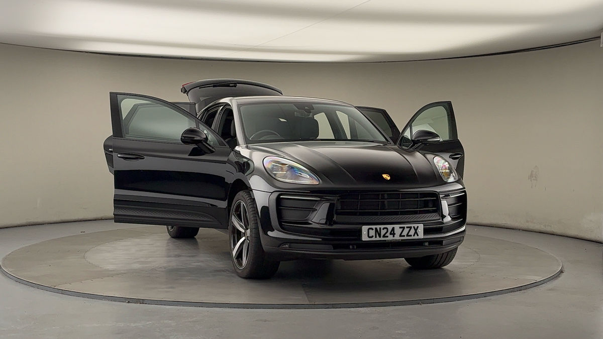 More views of Porsche Macan