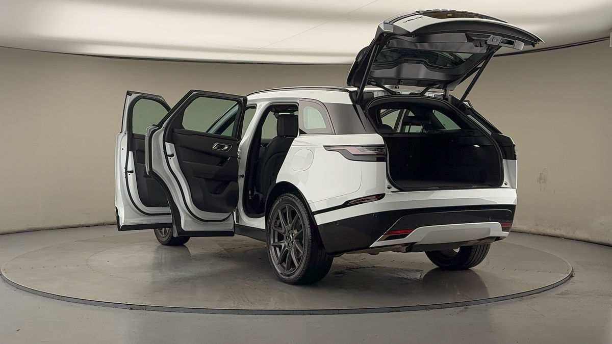 Land Rover Range Rover Velar Image 23